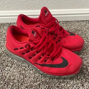 Nike Air Max 2016 9.5 US